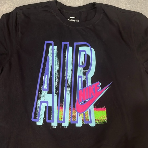 The Nike Tee Unisex - Picture 2 of 4